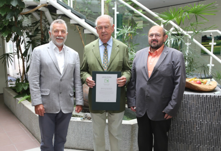 Hermann Kutter_Auszeichnung_Ehrenpräsident